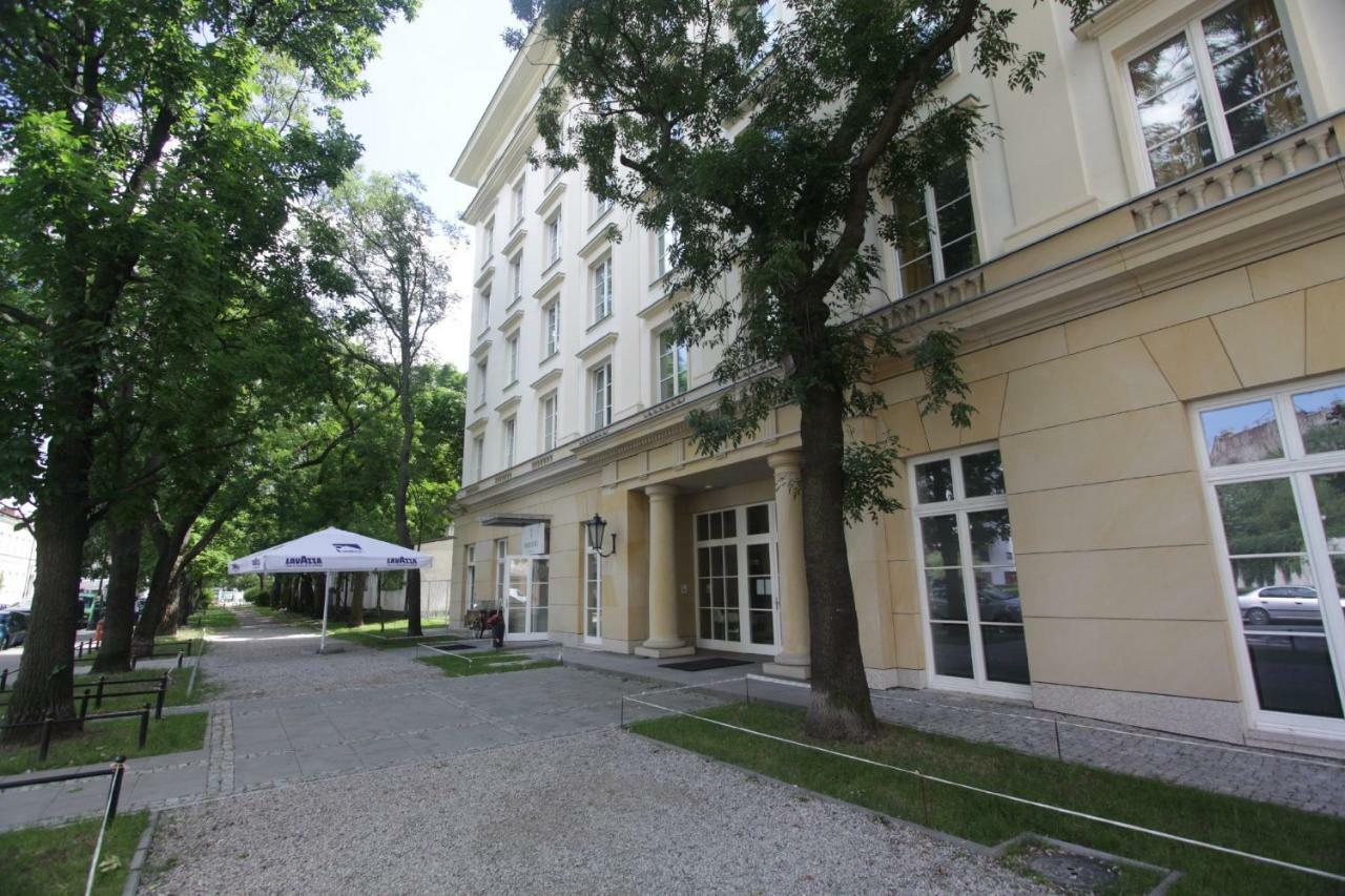 A Pousada Dom Pomocy Studentom Varsóvia Exterior foto